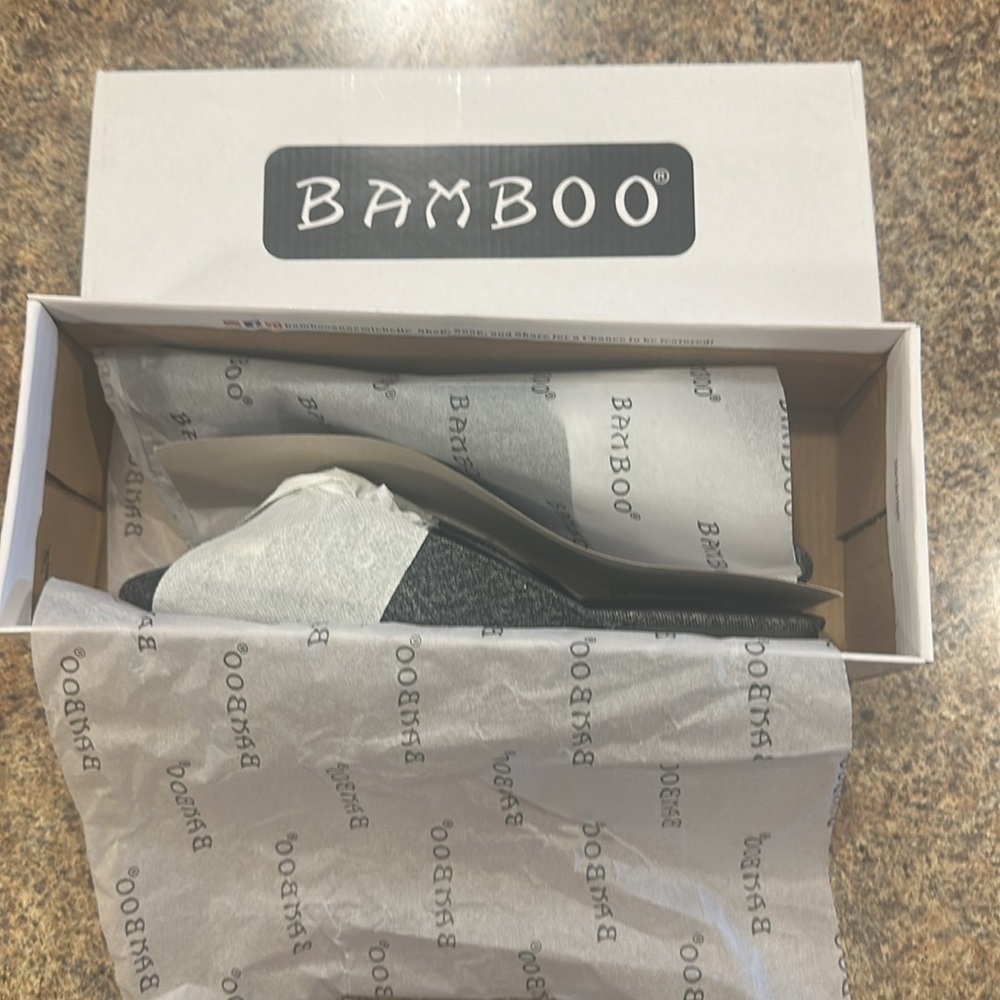 Bamboo Buckle Mule Size 6 Black Denim Slip On Flats Pointed Toe New With Box - Picture 10 of 11